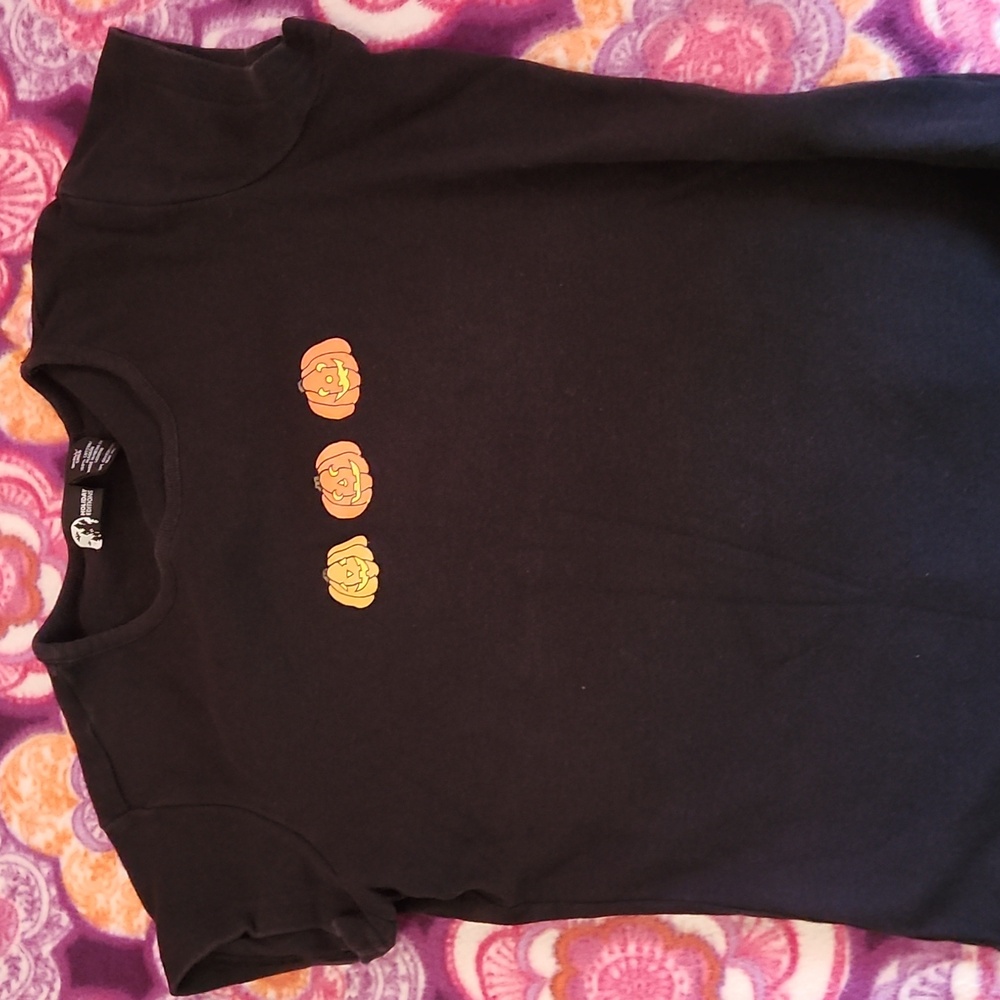 Black Women's Holiday Editions T-shirt With Jack O'Lanterns On The Front